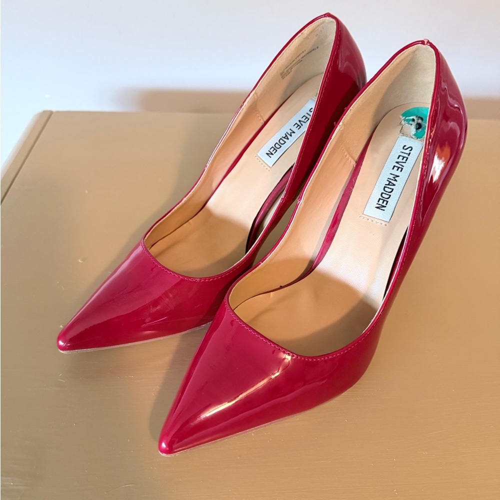 Steve Madden Women's Patent Pointed-Toe Pumps in Red